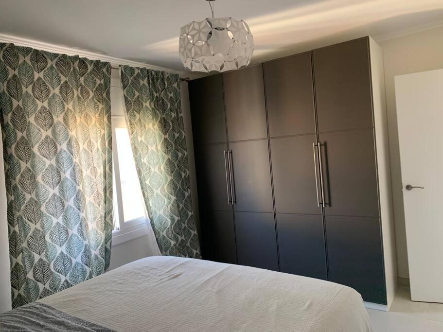 Apartment Cunit, Front Line With Sea View Cunit